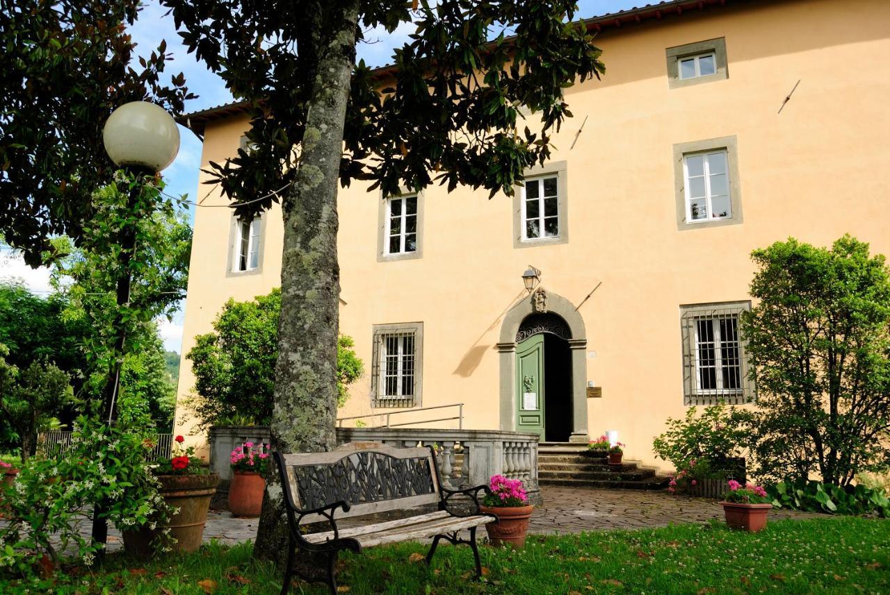 Villa Gherardi - B&B E Hostel Barga Exterior foto